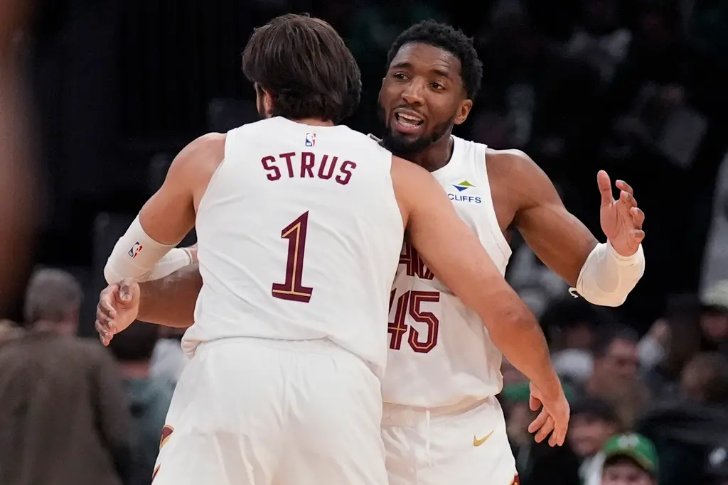 ▲波士頓塞爾提克於主場TD花園迎戰克里夫蘭騎士，原本看似將以一場大勝收場，卻在下半場遭遇強力反撲，最終騎士以123：116完成驚人逆轉，奪下勝利。（圖／美聯社／達志影像）