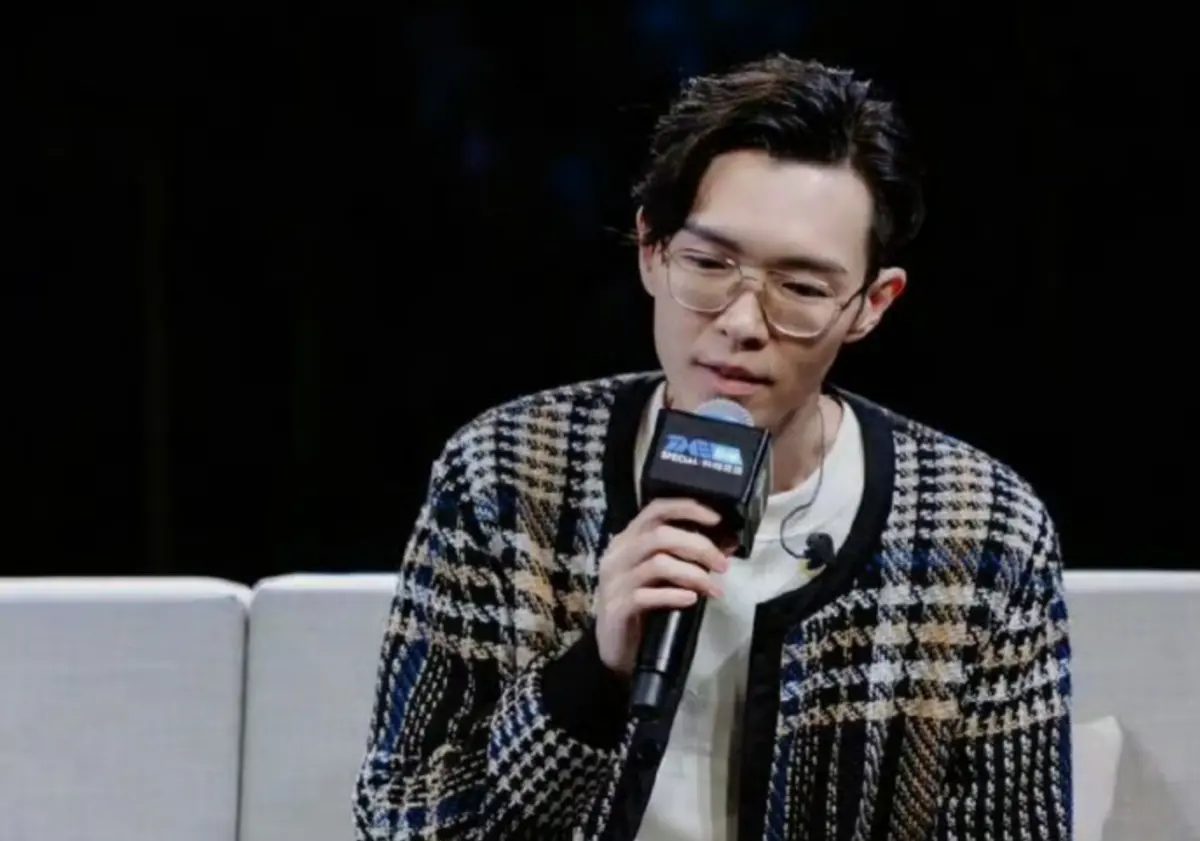 ▲方大同（如圖）曾為了李玟寫了2首歌，當時是李玟主動邀請他，本來以為會被拒絕，結果方大同二話不說答應，讓她開心笑出來。（圖／翻攝自方大同微博）