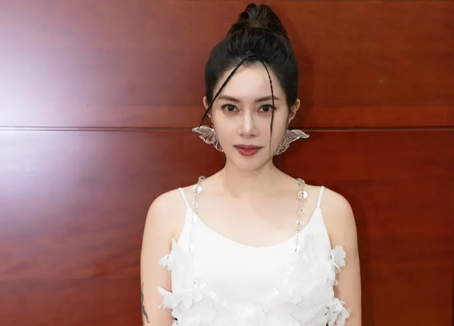 ▲徐懷鈺先前因拒絕公司潛規則遭到封殺，且2年沒工作賠不起200萬違約金，之後她不斷尋求復出機會，終於在去年底再推出專輯。（圖／徐懷鈺臉書）