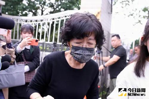 柯文哲妻子陳珮琪低調步出北所。(圖/記者朱永強攝,2025.03.02) ▲柯文哲妻子陳珮琪低調步出北所。(圖/記者朱永強攝,2025.03.02)