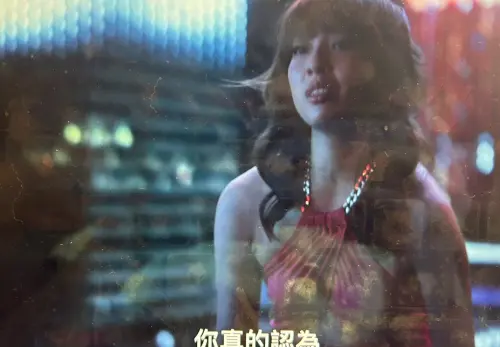 ▲王渝萱是自己跳下樓的。（圖／翻攝自Netflix）