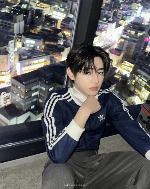 韓國男團ENHYPEN的成訓因為擁有帥氣的外貌,以及過人的實力,擁有許多粉絲。(圖/ENHYPEN IG) ▲韓國男團ENHYPEN的成訓因為擁有帥氣的外貌,以及過人的實力,擁有許多粉絲。(圖/ENHYPEN IG)