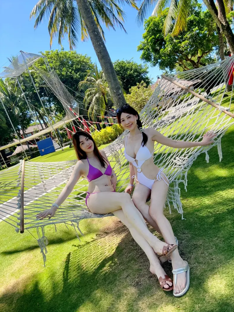 ▲新北地檢署檢察官陳漢章（左）、與太太雪兒（右）出國旅遊合照（圖／翻攝「樂樂檢察官」臉書）