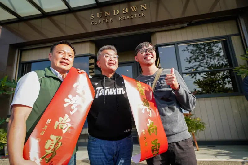 ▲蔡其昌被罷免理由之一是創辦並廣發「台灣尚勇春聯」。（圖／翻攝蔡其昌臉書，2025.03.04）