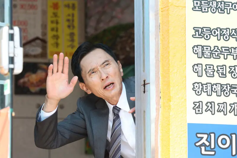 ▲松重豐即將訪台宣傳《電影版孤獨的美食家》，他也親解名字的「重」中文念法要念二聲ㄔㄨㄥˊ，不是四聲ㄓㄨㄥˋ，不然跟中風撞音不吉利。（圖／采昌）