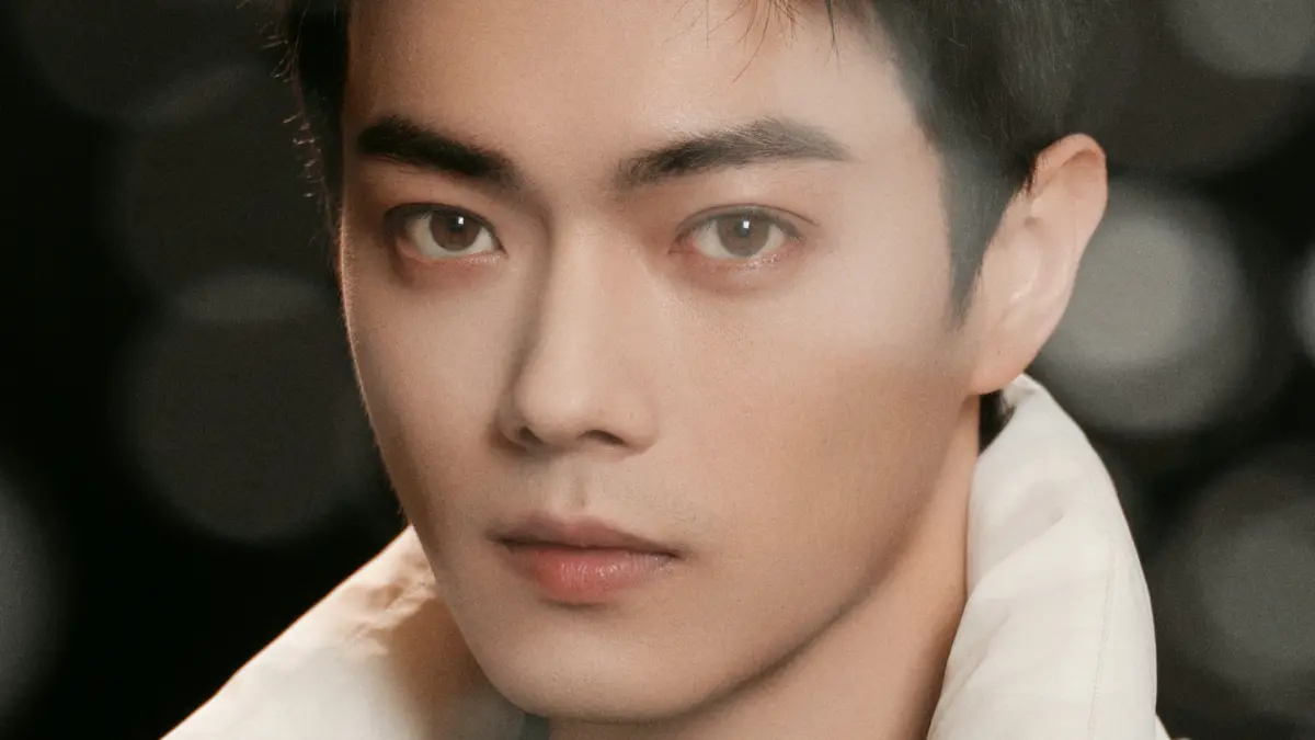 ▲中國藝人許凱近期遭狗仔爆料私生活混亂，不僅迷戀賭博，還在豪宅內聚賭涉款逾百萬，對此經紀公司嚴正駁斥，表示要走司法途徑。（圖／許凱事務所微博）