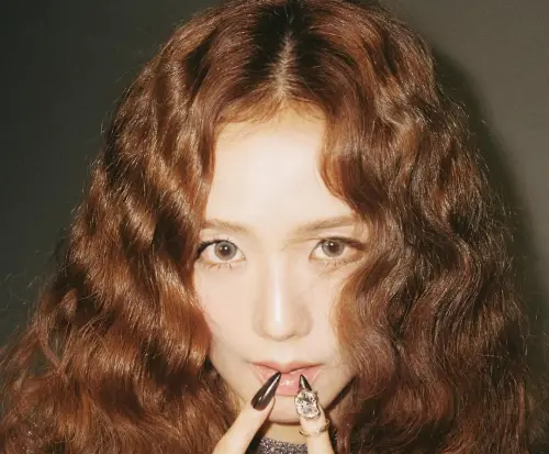 Jisoo見面會搶票時間出爐！最貴7300元　3／10晚上6點實名制開賣
