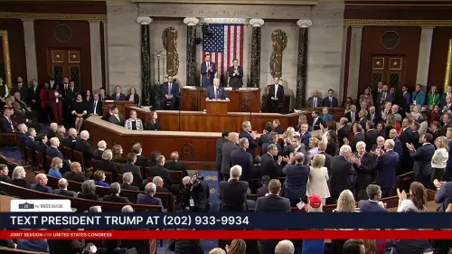 ▲川普在國會演說期間，議會現場呈現明顯溫差。（圖／擷取自白宮直播）