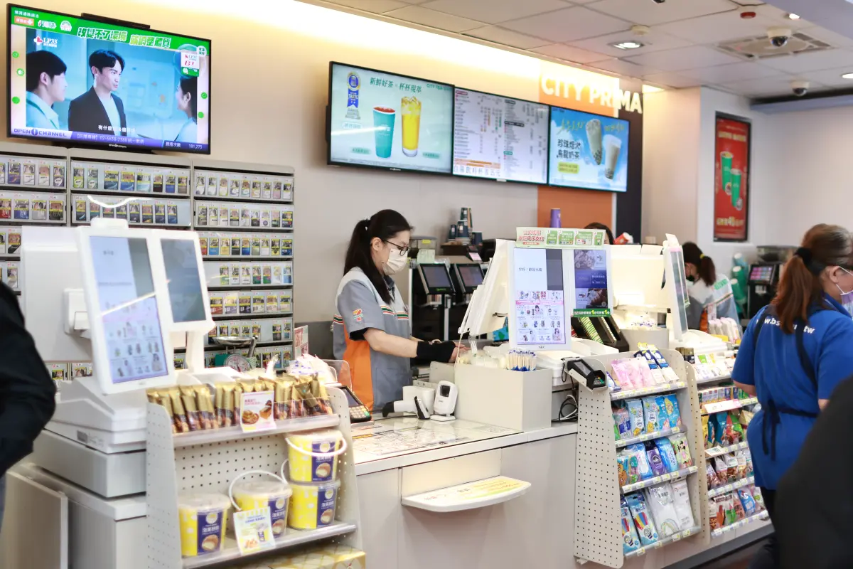 結帳85元「掏135找50」只有台灣人懂！一票認證：外國店員全愣住