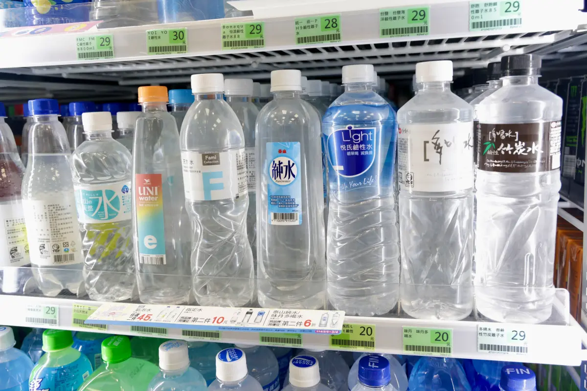 台灣礦泉水霸主是哪瓶？PH9.0、多喝水都輸它：狂喝20年、水質好