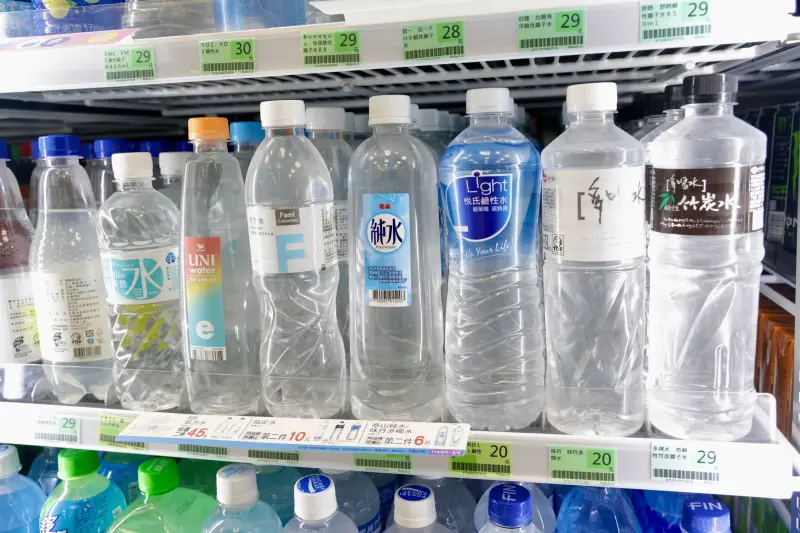 台灣礦泉水霸主是哪瓶？PH9.0、多喝水都輸它：狂喝20年、水質好
