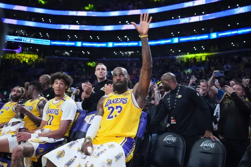 ▲LeBron James今晚18投10中,得到34分8籃板6助攻,他還寫下50000分的紀錄。 ▲LeBron James今晚18投10中,得到34分8籃板6助攻,他還寫下50000分的紀錄。(圖/美聯社/達志影像)