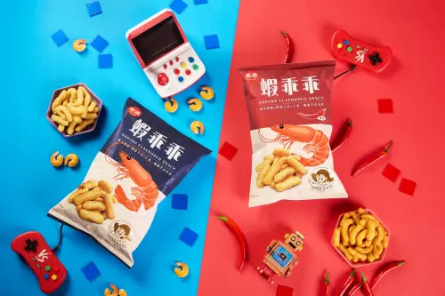 ▲酥脆香濃的蝦味零食，一口咬下滿是鮮香，追劇、聚會還是午後小憩，都是最佳美味搭檔。（圖／品牌提供）