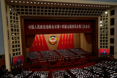 ▲中國總理李強今在北京人民大會堂於兩會開幕式上發表講話。(圖/美聯社/達志影像) ▲中國總理李強今在北京人民大會堂於兩會開幕式上發表講話。(圖/美聯社/達志影像)