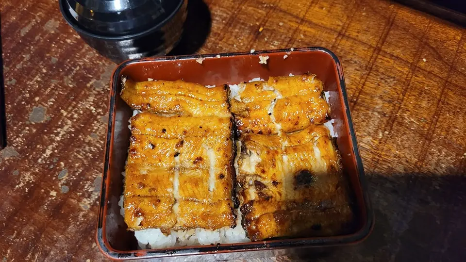 ▲沈煌彬在臉書po之前吃的大東鰻魚飯照片，期待新光三越台中店快快恢復正常。（圖／翻攝沈煌彬臉書，2025.03.05）