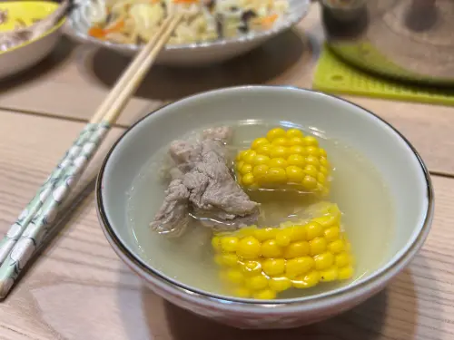 ▲玉米,排骨,玉米排骨湯(圖/記者徐銘穗攝) ▲玉米,排骨,玉米排骨湯(圖/記者徐銘穗攝)