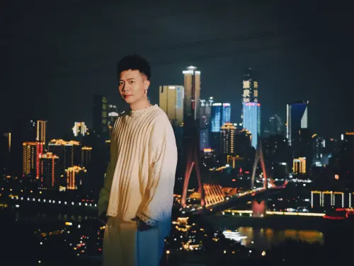蕭秉治〈想悄悄住進你的靈魂〉觸動人心成為戲劇《難哄》插曲。(圖/相信音樂提供) ▲蕭秉治〈想悄悄住進你的靈魂〉觸動人心成為戲劇《難哄》插曲。(圖/相信音樂提供)