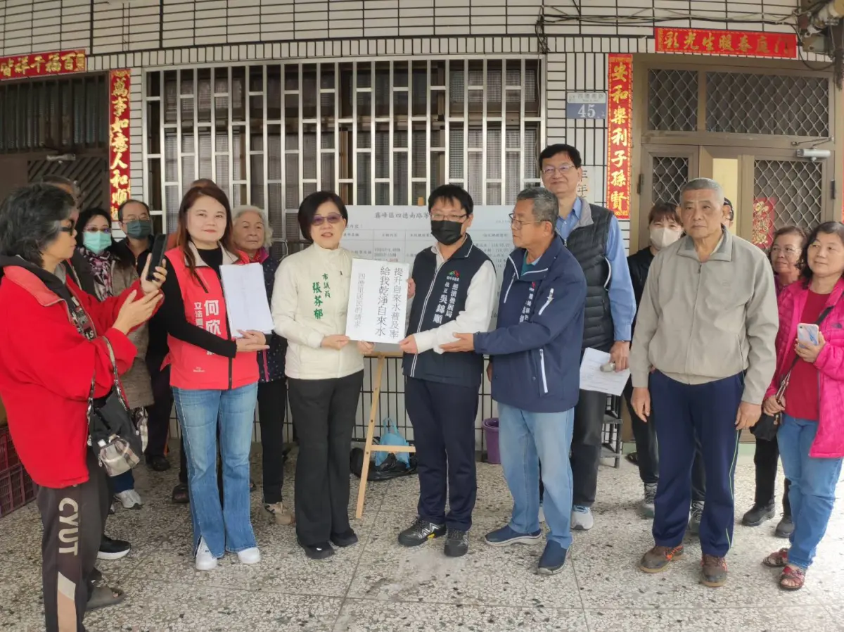 ▲四德里長廖德源和居民希望一併協助沒有自來水可用的窘境。(圖／張芬郁提供2025.3.6)