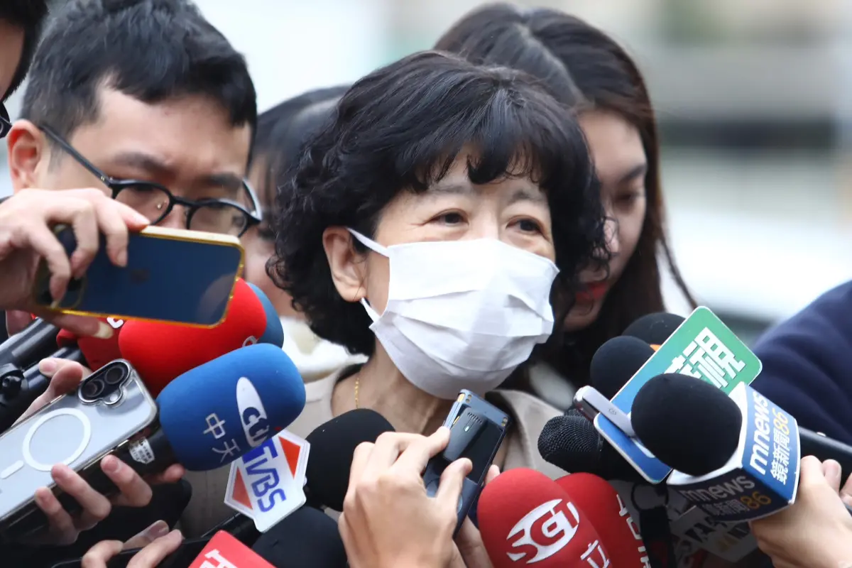 ▲柯文哲太太陳佩琪赴北所送會客菜，並正式向北所提出申請，爭取告別式當天讓柯文哲回家奔喪送爸爸最後一程。（圖／記者嚴俊強攝）