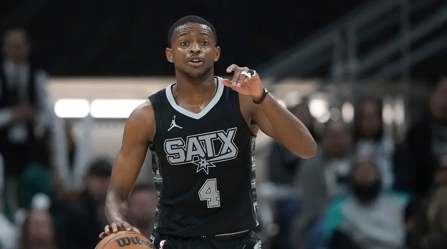 ▲Fox稍早談到上半季與老東家國王的糾葛，表示他曾告知球團，不想再為新教練效力，他已經很厭倦球隊近年來不斷更換總教練的方針。（圖／路透／達志影像）