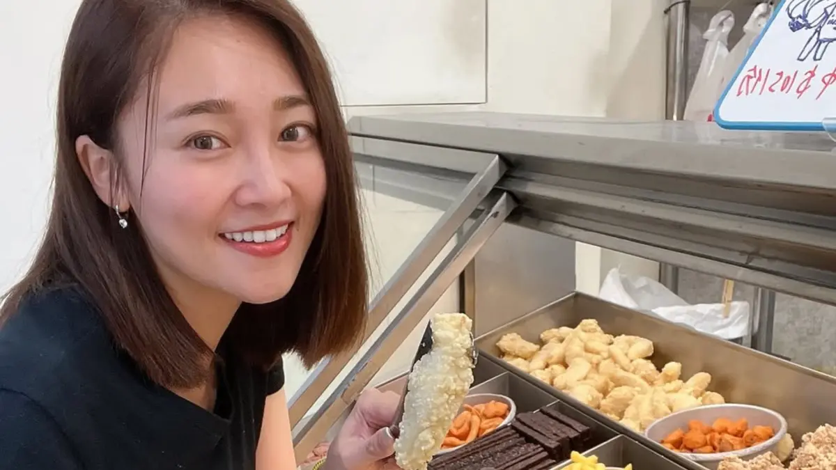 ▲張文綺（如圖）與同門師弟紀詠勳分手後，慘遭男方封鎖所有聯絡方式，且之後感情長期處於空窗狀態。不過張文綺的鹹酥雞生意卻越來越好，年營業額更突破3500萬元。（圖／張文綺 IG）