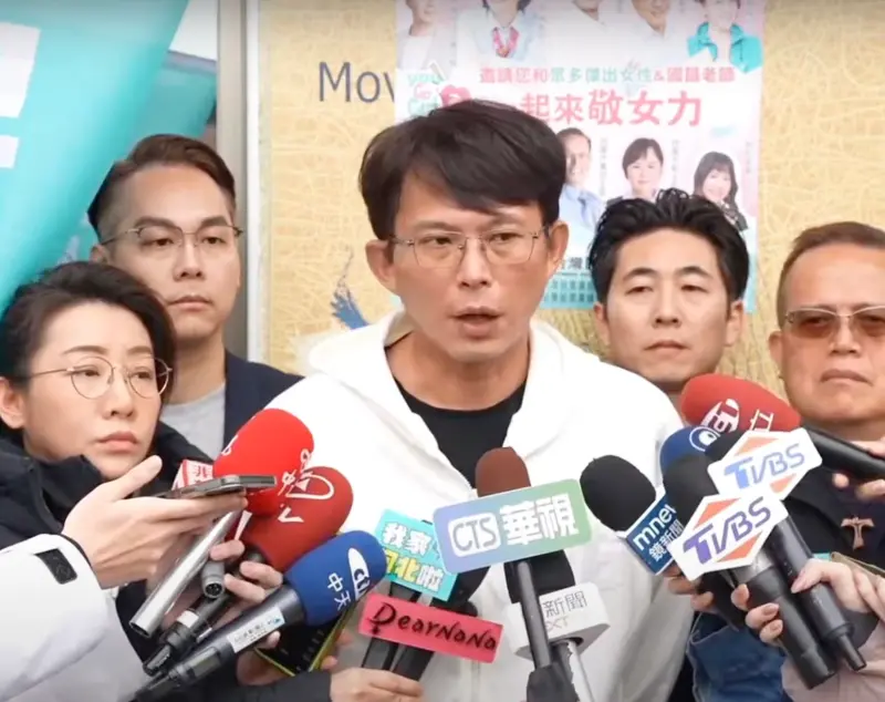 ▲民眾黨主席黃國昌否認助攻藍營反制大罷免的態度轉趨保守,強調「反對綠色威權」態度不變。(圖/民眾黨提供,2025.03.08)