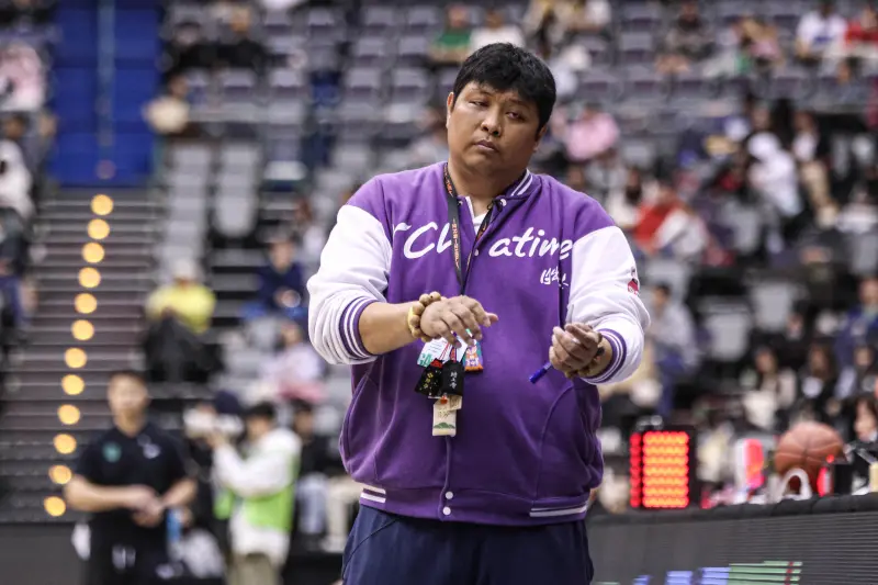 ▲光復高中小巨蛋四強戰遭逆轉，主帥陳定杰檢討這一場失利的原因，直言這是球隊打得最爛的一場，球員在場上放不開，導致失利。（圖／記者朱永強攝）