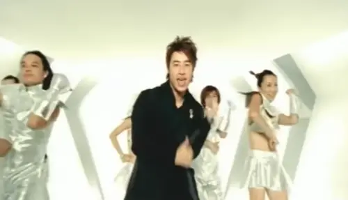 潘瑋柏張韶涵〈快樂崇拜〉是翻唱！原版團體已解散　隊長38歲猝逝
