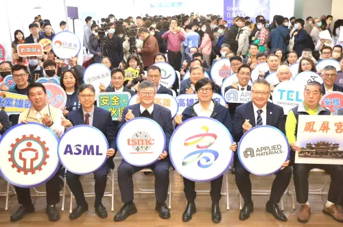 ▲高雄市政府勞工局舉辦高雄半導體產業聯合徵才活動，有半導體相關廠商與會。(圖／高雄市政府勞工局提供)