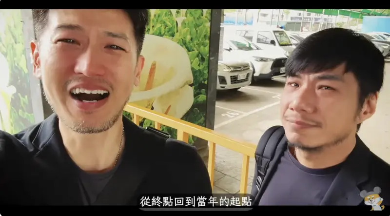 ▲理財YouTuber「柴鼠兄弟」陪伴身旁12年的愛貓「派可老闆」已於去年離世，消息一出讓許多粉絲痛心，紛紛哭喊：「我台指期跌停都沒哭的⋯。」（圖／翻攝自柴鼠兄弟YouTube）