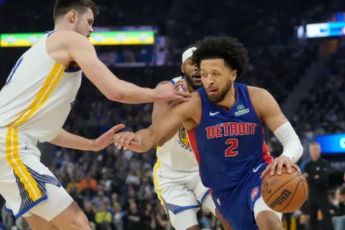 活塞Cade Cunningham雖攻下31分、4籃板與5助攻,但也發生8次失誤,球隊慘遭逆轉,勇士最終以115:110勝出。(圖/美聯社/達志影像) ▲活塞Cade Cunningham雖攻下31分、4籃板與5助攻,但也發生8次失誤,球隊慘遭逆轉,勇士最終以115:110勝出。(圖/美聯社/達志影像)