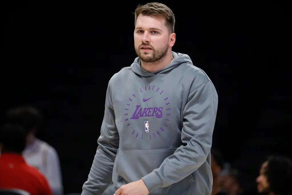 ▲Luka Doncic稍早貢獻34分，可惜湖人仍以101：111惜敗給塞爾提克。根據最新消息，Doncic近期已經在洛杉磯長租下一處全新居所，打算長期定居於此。（圖／美聯社／達志影像）