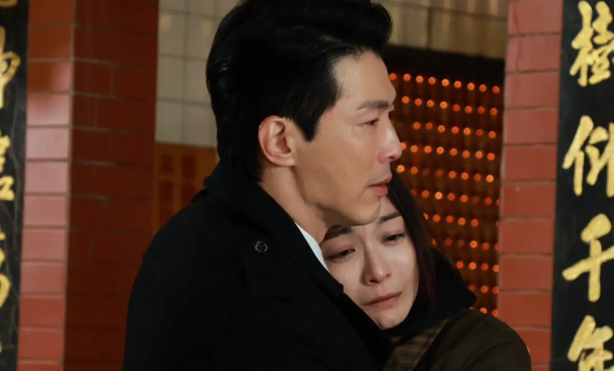 ▲江祖平（右）遭傳裝病不演《願望》，劇中老公黃少祺（左）今（9）日出席活動時說，她正在閉關中。（圖／三立提供）