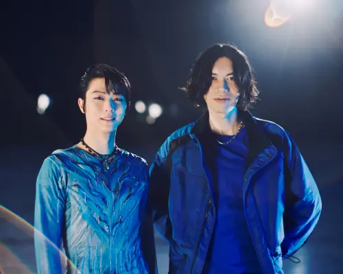 羽生結弦(左)在米津玄師(右)的MV中大秀花式滑冰絕技,完全是音樂及視覺的饗宴。(圖/@reissuerecords X) ▲羽生結弦(左)在米津玄師(右)的MV中大秀花式滑冰絕技,完全是音樂及視覺的饗宴。(圖/@reissuerecords X)