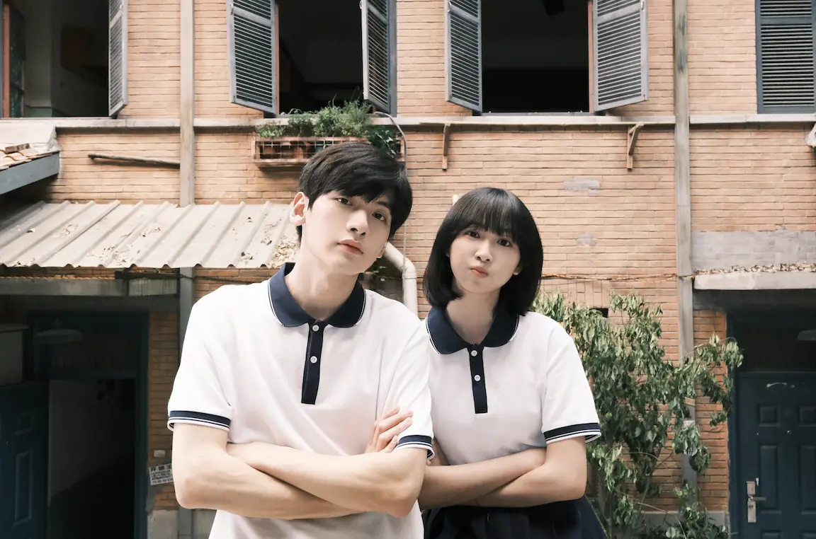 ▲校園陸劇《樹下有片紅房子》由翟瀟聞（左）、楊肸子（右）主演，《NOWnews今日新聞》為您整理3大必看亮點，帶您一起欣賞這部小眾好劇。（圖／翻攝自翟瀟聞微博）