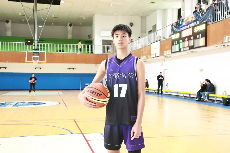 ▲就讀台北美國學校的許恩睿，國中畢業後預計赴美發展，力求NCAA D1籃球獎學金。（圖／記者吳翊緁攝）