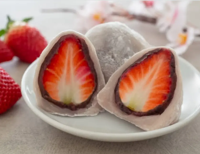 ▲日本諾羅病毒肆虐，知名和菓子的草莓大福出現食物中毒狀況。示意圖，非當事店家。（圖／擷自Pixabay）