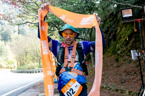 橘子岸到頂超馬連續三年打造國際認證賽事！超強意志9人完成極限
