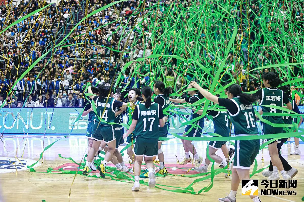 ▲HBL高中籃球聯賽總決賽在3月9日在台北小巨蛋進行男、女子組的冠軍戰，最終北一女在彭郁榛全場得到30分的帶領下，以96：84取勝，完成連霸，也是隊史第3冠。（圖／記者葉政勳攝 , 2025.03.09）