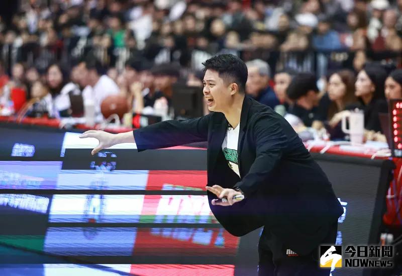 ▲HBL冠軍賽男子組松山高中總教練葉韋喬。（圖／記者葉政勳攝 , 2025.03.09）