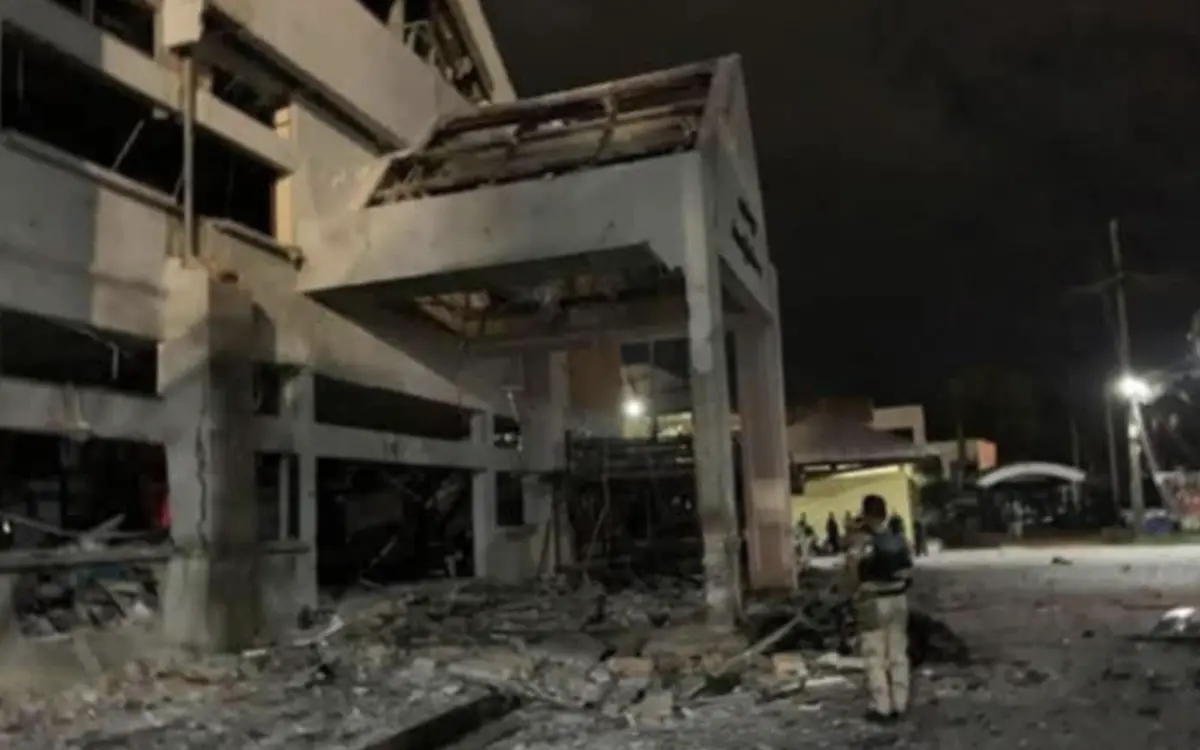 ▲泰國南部兩個地方分別發生武裝暴動，造成5人死亡、12人受傷，反叛者甚至持有炸彈。（圖／翻攝自X）