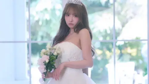 三上悠亞「突發婚紗照」！引退AV界首發寫真　嚇瘋粉絲以為要嫁了
