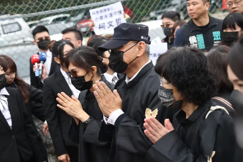 ▲柯美蘭被問到是否婉拒總統府送來的花籃，她回應「對，婉拒」，至於是什麼原因，柯美蘭表示「這不用問吧。」（圖／記者李政龍攝影）