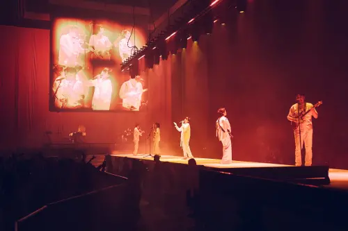 蘇打綠《二十年一刻》新加坡站 嗨翻上萬觀眾。(圖/緒風提供) ▲蘇打綠《二十年一刻》新加坡站 嗨翻上萬觀眾。(圖/緒風提供)