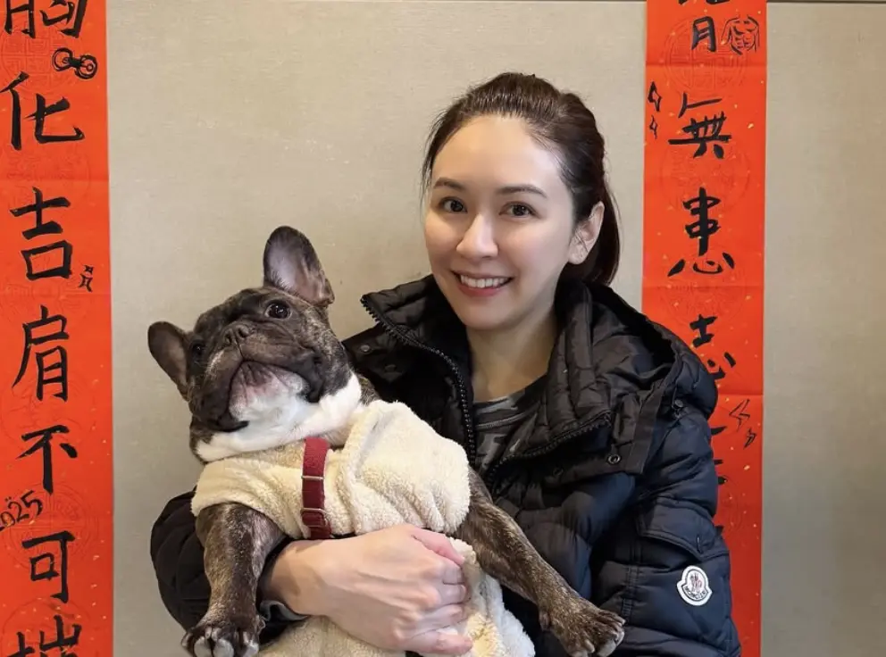 ▲蔡依珊昨日發出眼下受傷的照片，配文寫道：「希望大家不好的，該斷就斷了」，引起網友擔憂。今日下午她親自錄製影片回應，表示該斷就斷是這幾年在工作的感悟。（圖／翻攝自蔡依珊 IG）