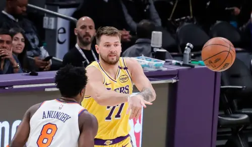 Luka Doncic 的切入傳球次數比James和 Austin Reaves(交易前)加起來還多,且自加入湖人以來,他是聯盟場均切入助攻最多的球員。 ▲Luka Doncic 的切入傳球次數比James和 Austin Reaves(交易前)加起來還多,且自加入湖人以來,他是聯盟場均切入助攻最多的球員。(圖/美聯社/達志影像)