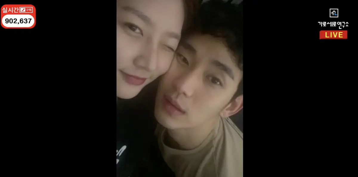 ▲金秀賢（右）今（31）日終於召開記者會，露面針對與已故女星金賽綸（左）的感情風波發聲，同時也曝光記者會不開放媒體提問的原因，表示因為經紀公司已經提告《橫豎研究所》和金賽綸遺屬以及自稱是金賽綸阿姨的人。（圖／가로세로연구소 YouTube）