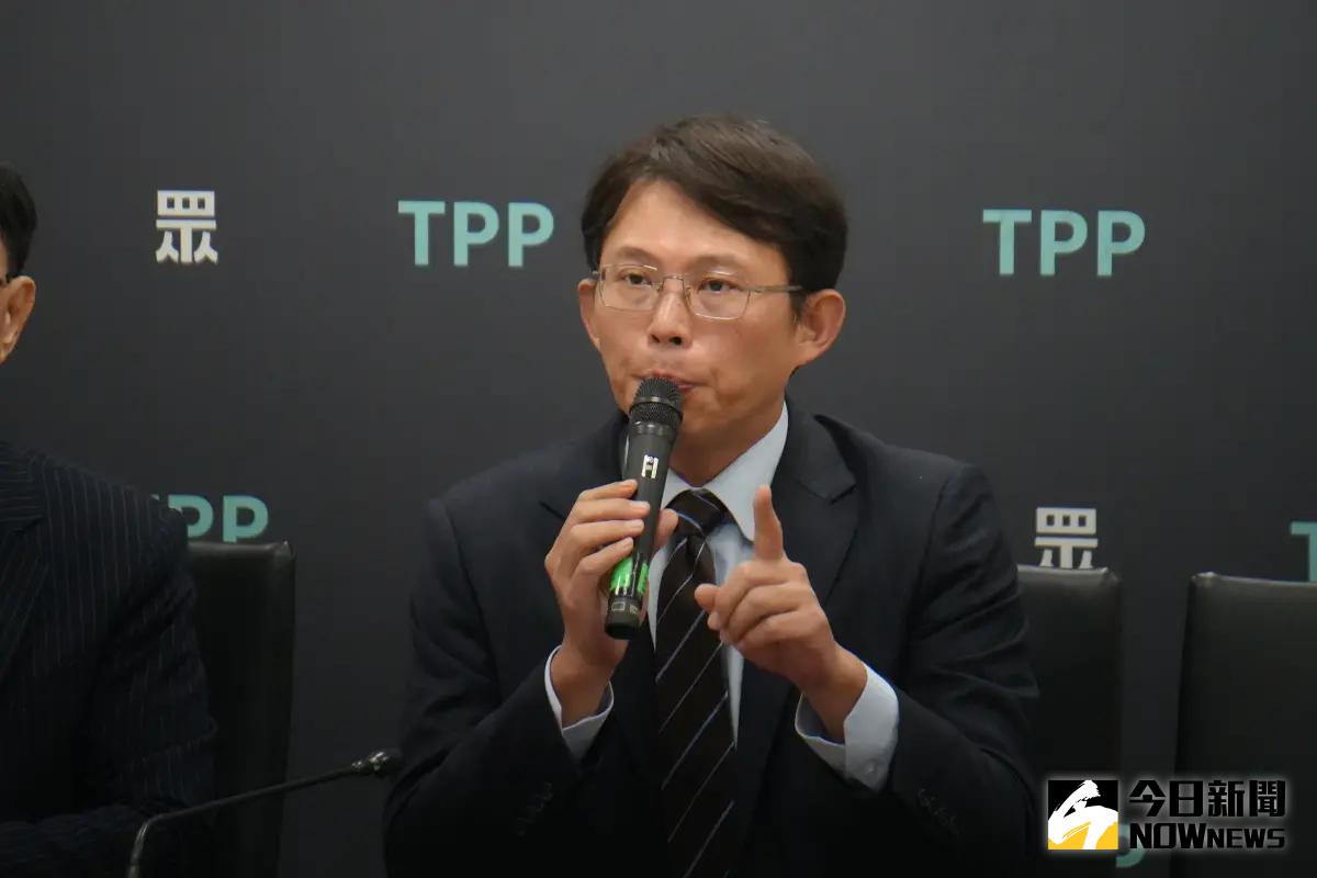 ▲台積電赴美投資政府不知情，民眾黨立院黨團總召黃國昌怒批政府失能，成為路人甲。（圖／記者呂炯昌攝，2025.03.11）