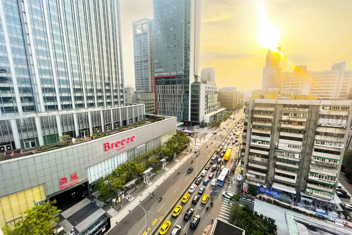 ▲台北信義區的Dream Plaza周邊住宅價格高達114.1萬元，與信義區平均89.2萬元的單價相差近27.9%，差異最大。（圖／永慶房屋提供）