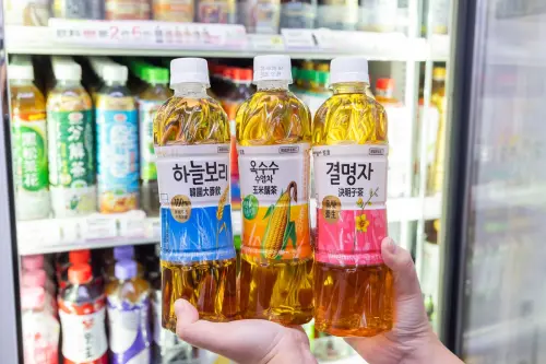 ▲韓國熊津大麥飲、決明子茶、玉米鬚茶、紅蔘飲買2送2。（圖／業者提供）